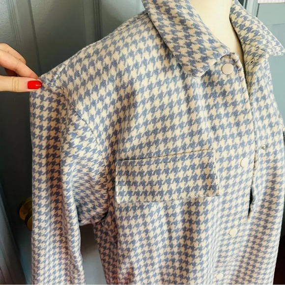 Shero Houndstooth Tassel Trim Blue and White Fringe Shacket Jacket - Picture 5 of 13